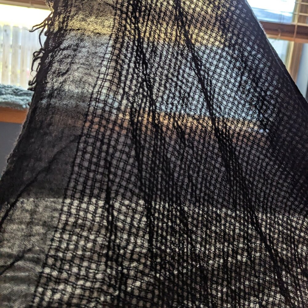 Rag & Bone Black Virgin Wool Square Scarf/Wrap 45” Made in Italy - Picture 5 of 5